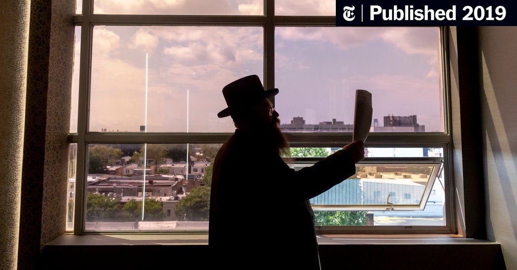 How Amazon Has Transformed the Hasidic Economy (Published 2019)